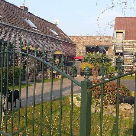Chambres D'Hotes Secret D'Une Nuit: Vicq Guesthouse with Pool Exterior photo