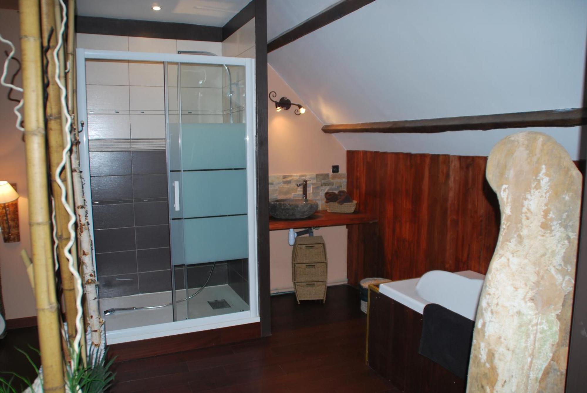 Chambres D'Hotes Secret D'Une Nuit: Vicq Guesthouse with Pool Exterior photo