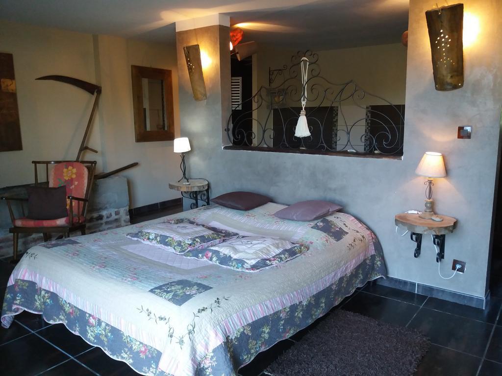 Chambres D'Hotes Secret D'Une Nuit: Vicq Guesthouse with Pool Exterior photo